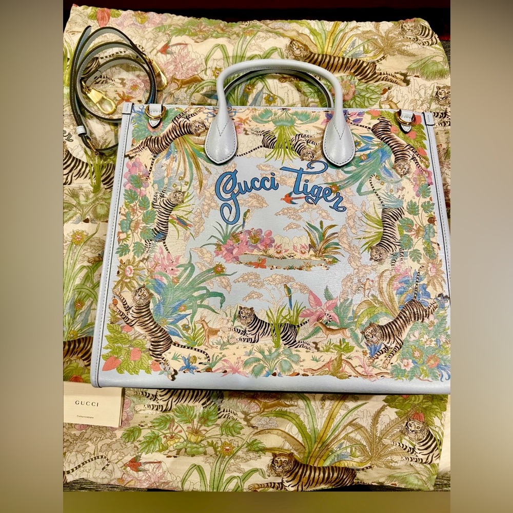 Like New GUCCI TIGER - Limited Edition Tote- w. matching dustbag & COA